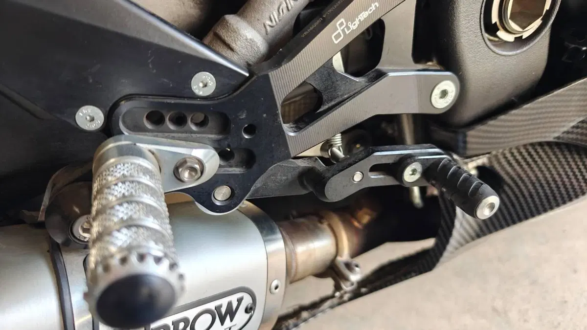 Yamaha YZF R6 (2017 - 20)  (6)