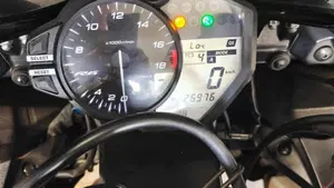 Yamaha YZF R6 (2017 - 20)  (9)