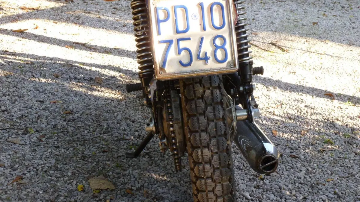 Aermacchi Harley-Davidson   (6)