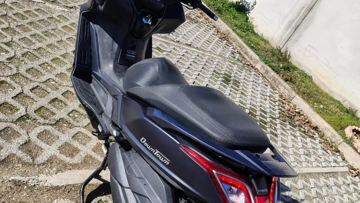 Kymco Downtown 350i ABS (2015 - 17)  (8)
