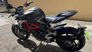 MV Agusta Brutale 800 EAS ABS (2016 - 19)  (2)