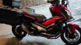 Honda X-ADV 750 DCT (2021 - 24) usata