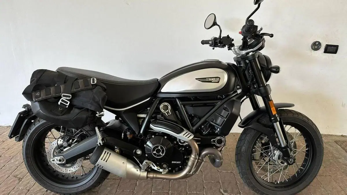 Ducati Scrambler 800 Icon Dark (2021 - 22)  (2)