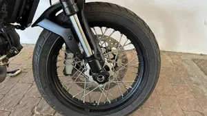 Ducati Scrambler 800 Icon Dark (2021 - 22)  (3)