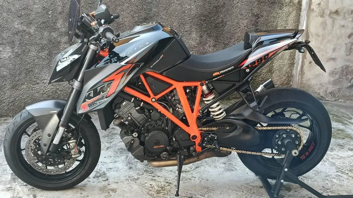 KTM 1290 Super Duke R ABS (2014 - 16)  (2)