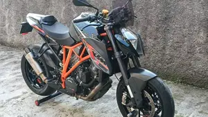 KTM 1290 Super Duke R ABS (2014 - 16)  (3)