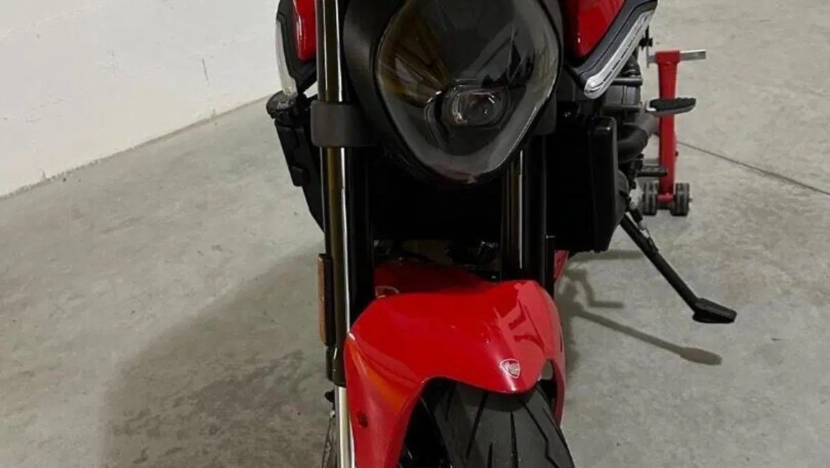Ducati Monster 937 (2021 - 25)  (2)