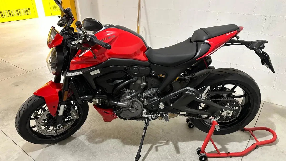 Ducati Monster 937 (2021 - 25)  (3)