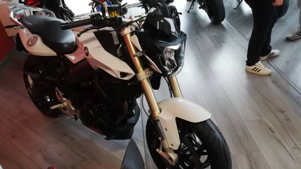 Bmw F 800 R (2017 - 20)  (4)