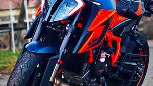 KTM 1290 Super Duke R (2021) 