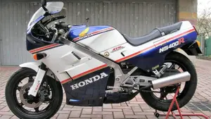 Honda   (2)