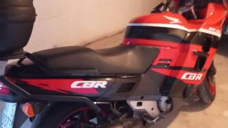 Honda CBR 1000 F (1989 - 92) usata