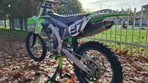 Kawasaki KX250F (2019)  (5)