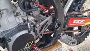Suzuki RM 250 (2005 - 06)  (4)