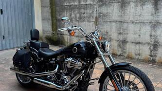 Harley-Davidson 1690 Breakout (2013 - 17) - FXSB