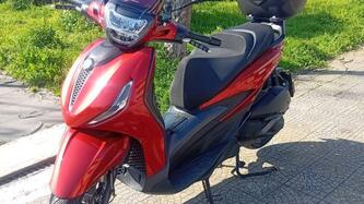 Piaggio Beverly 300 Hpe (2021)