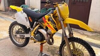 Suzuki RM 125 (1995 - 01) usata