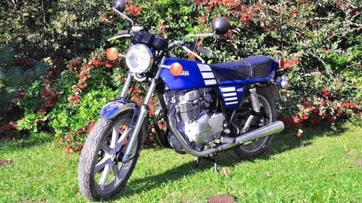 Yamaha   (3)