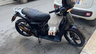 Aprilia Scarabeo 50 2t (2008 - 17) usata