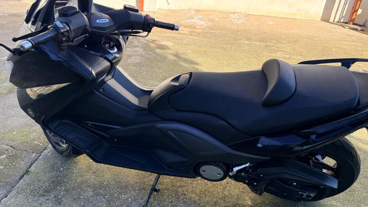 Yamaha T-Max 530 (2012 - 14)  (3)