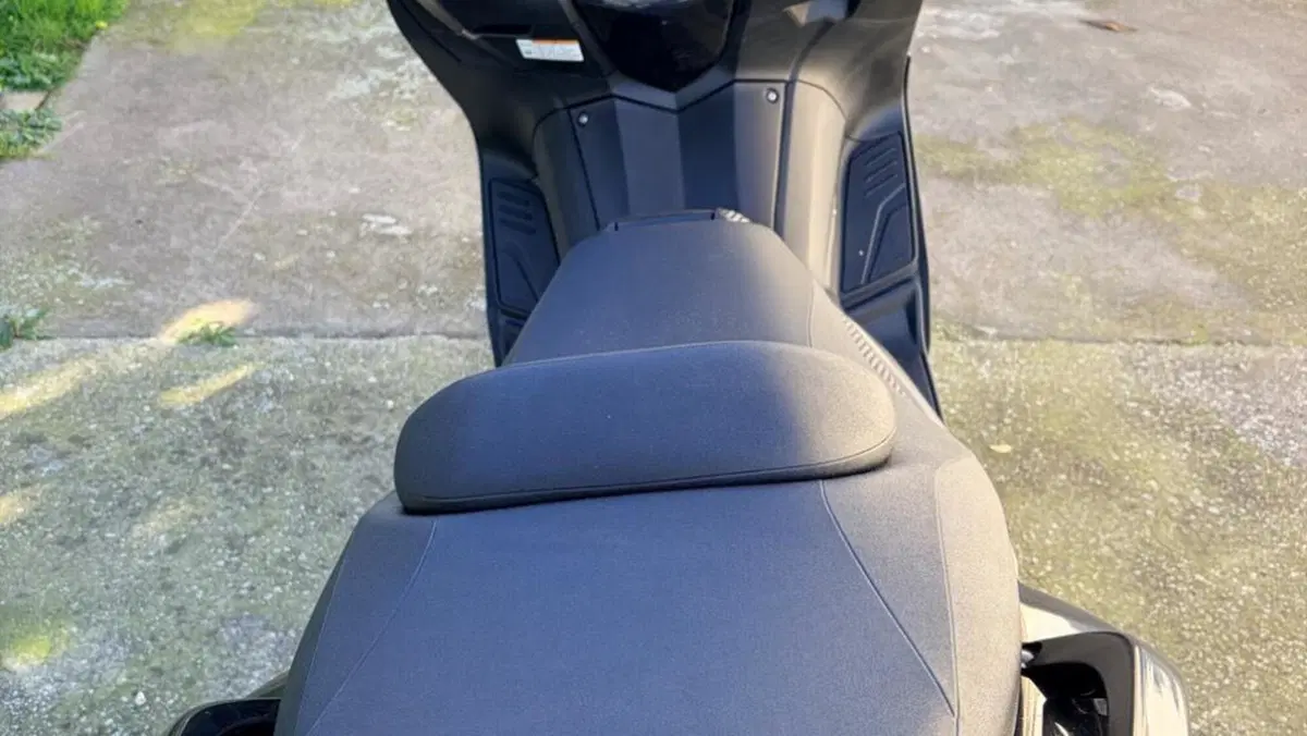 Yamaha T-Max 530 (2012 - 14)  (5)