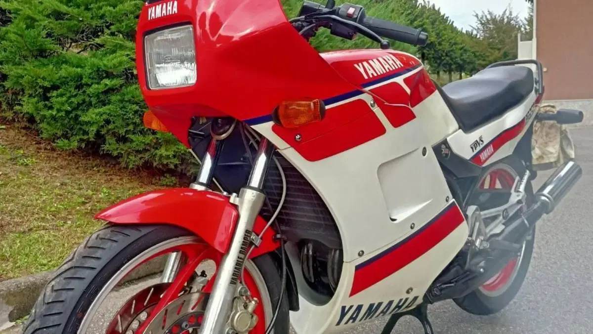 Yamaha   (3)