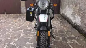 Royal Enfield Himalayan 411 (2017 - 20)  (3)