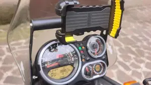 Royal Enfield Himalayan 411 (2017 - 20)  (16)
