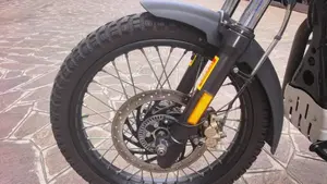 Royal Enfield Himalayan 411 (2017 - 20)  (17)
