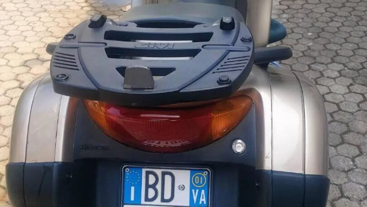 Honda Deauville 650 (1998 - 01)  (9)