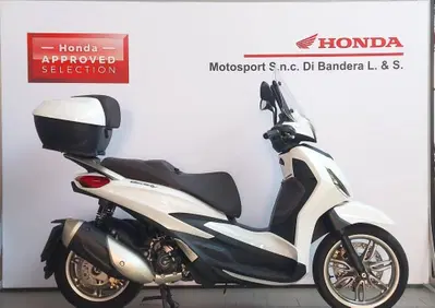 Piaggio Beverly 300 Hpe (2021) - Annuncio 9949922