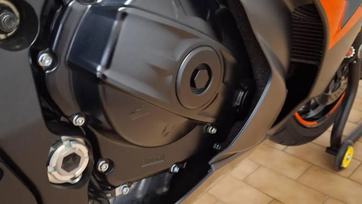 Suzuki GSX-R1000R (2019 - 20)  (5)