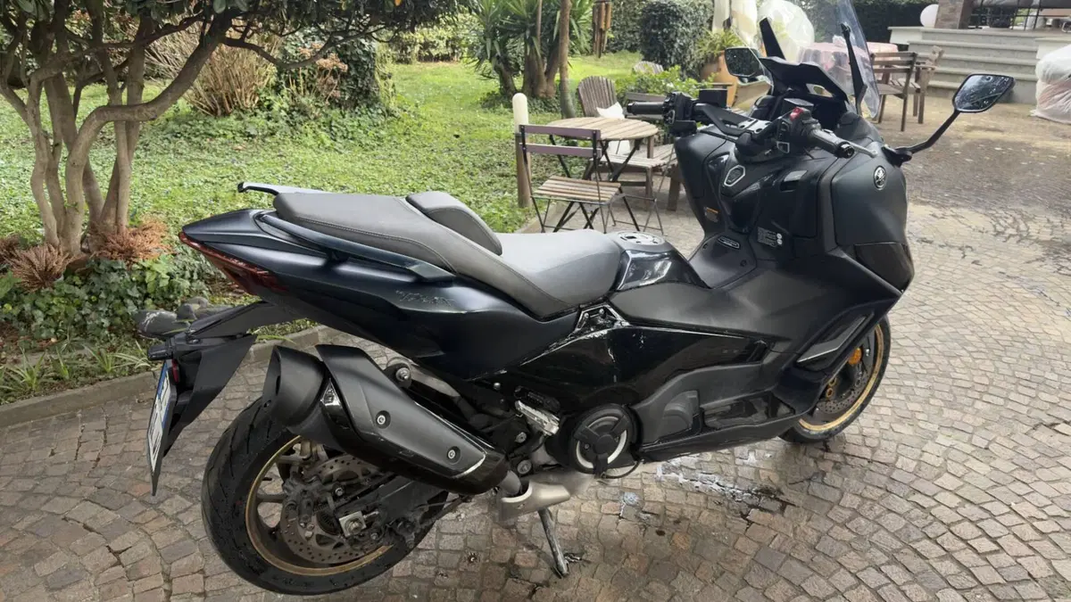 Yamaha T-Max 560 Tech Max (2022 - 24) 