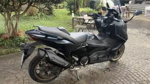 Yamaha T-Max 560 Tech Max (2022 - 24) 