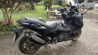 Yamaha T-Max 560 Tech Max (2022 - 24) usata