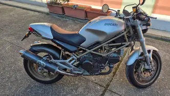 Ducati Monster 900 I.E. (1999 - 02) usata