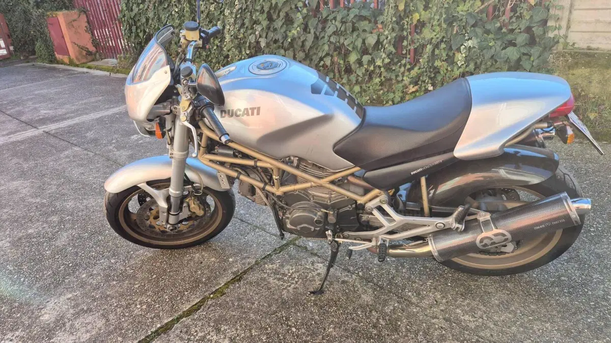 Ducati Monster 900 I.E. (1999 - 02)  (2)