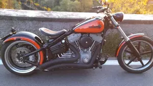Harley-Davidson 1584 Rocker (2008 - 09) - FXCW  (6)