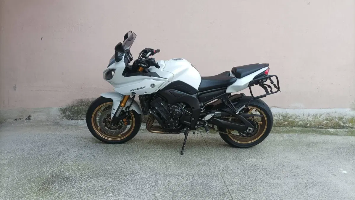 Yamaha Fazer 8 (2010 - 16) 
