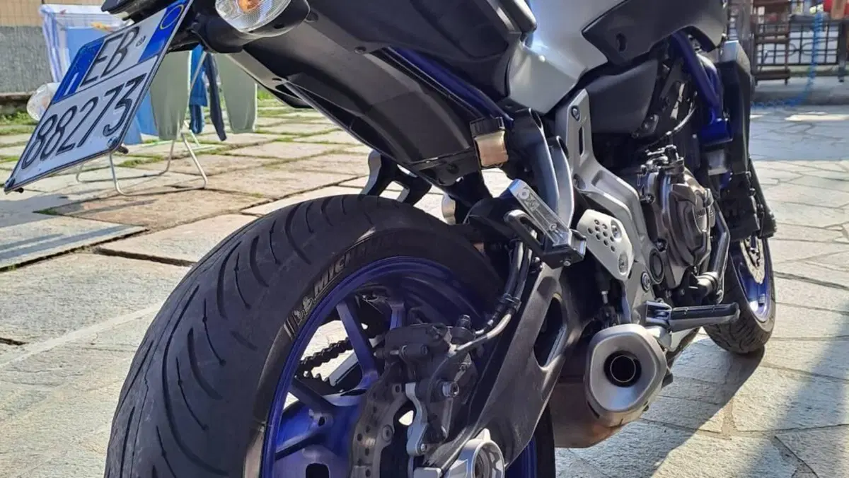 Yamaha MT-07 ABS (2014 - 16)  (2)