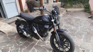 Ducati Scrambler 800 Icon Dark (2025 - 26) 