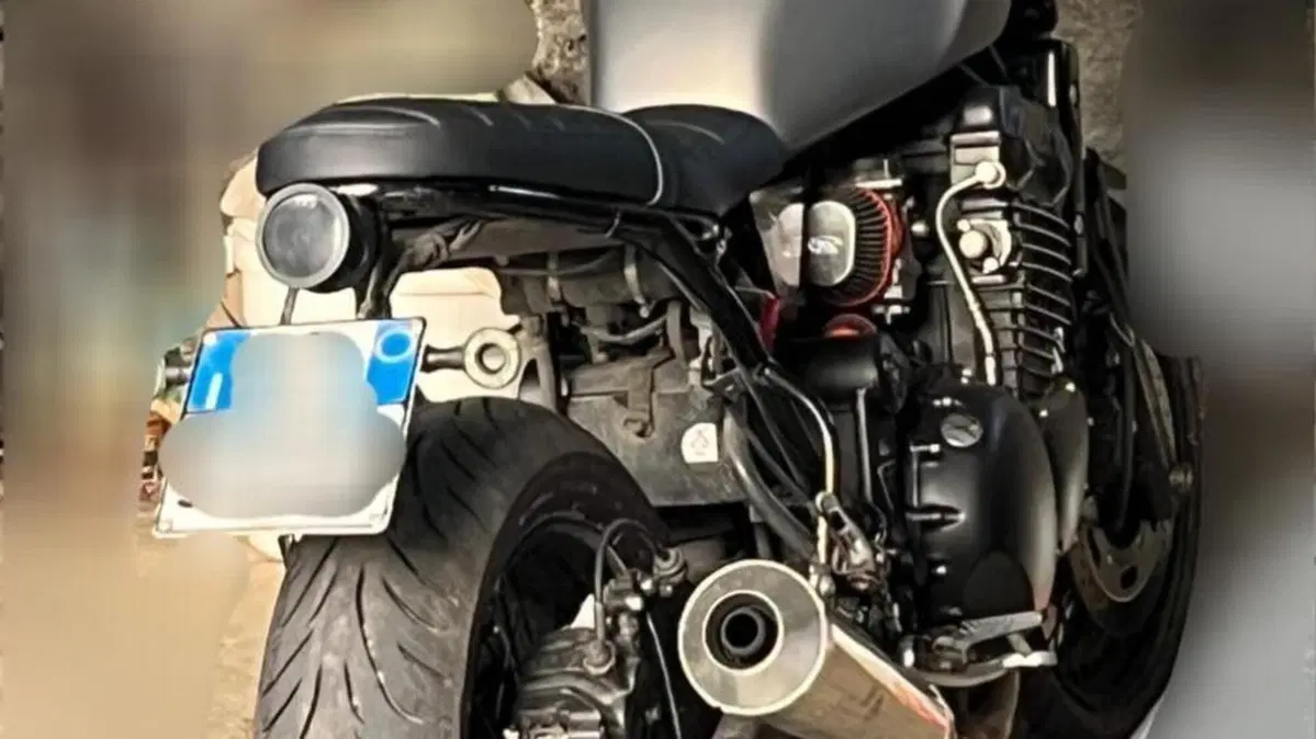 Triumph Thunderbird 900 Sport (2003 - 04)  (6)