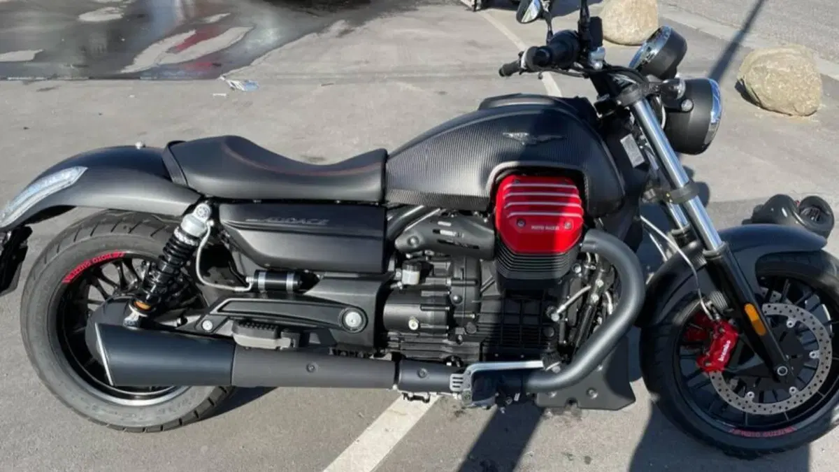 Moto Guzzi Audace Carbon 1400 (2017 - 20)  (12)