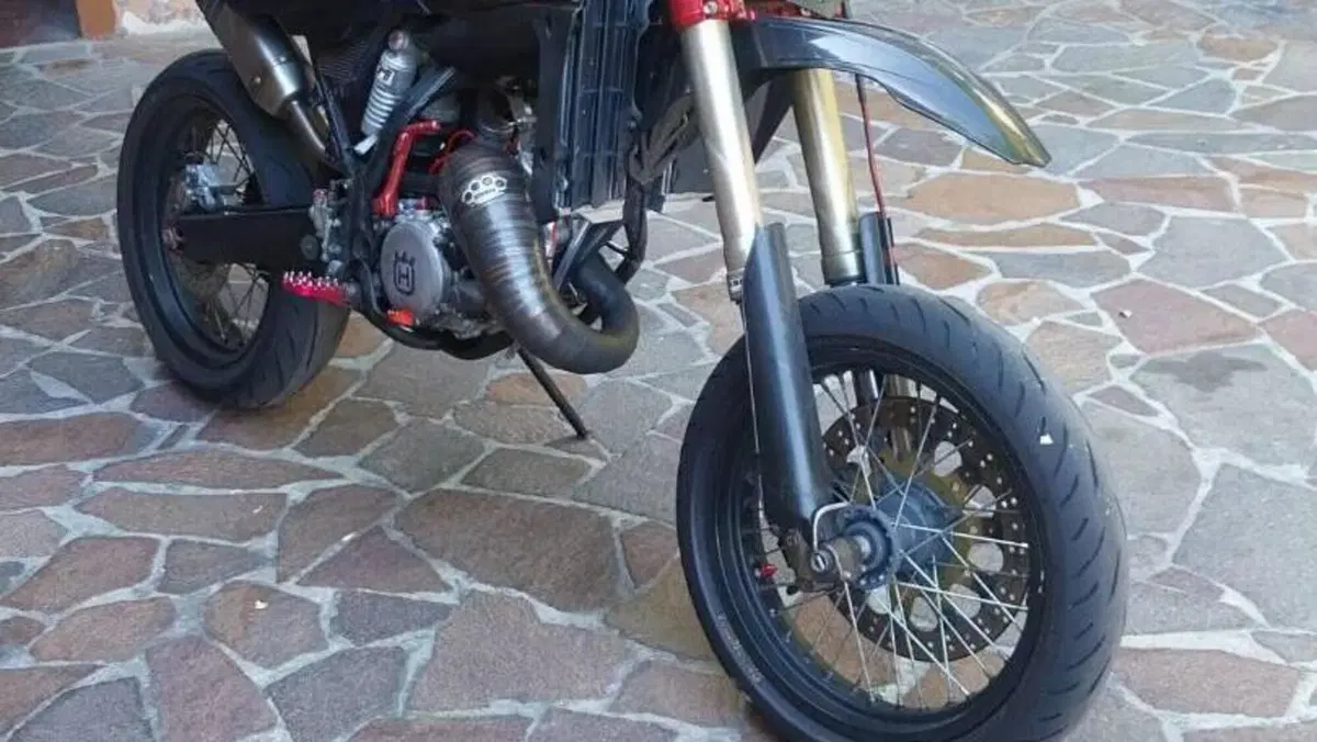 Husqvarna SM 125 (2008)  (2)