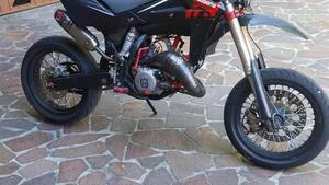 Husqvarna SM 125 (2008) 