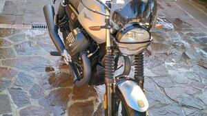 Moto Guzzi V7 850 Stone Special Abs (2021) 