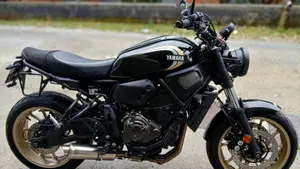 Yamaha XSR 700 (2022 - 26)  (4)