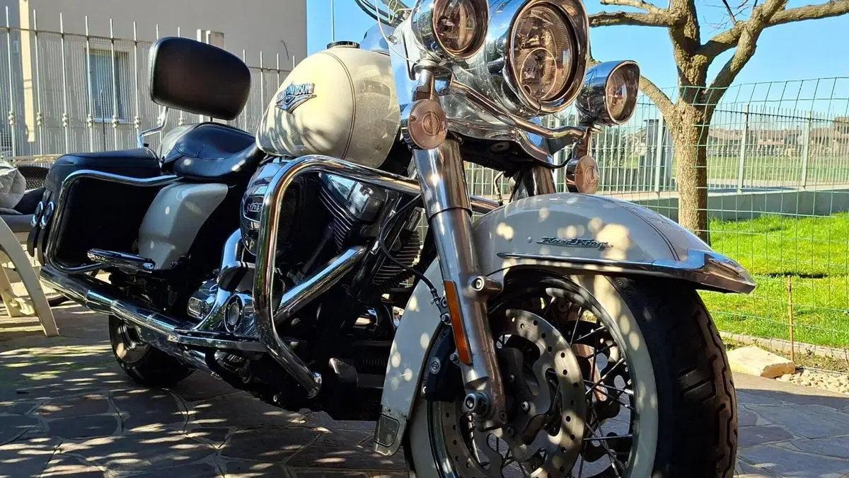 Harley-Davidson 103 Road King Classic (2014 - 16) - FLHRC  (2)