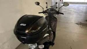 Aprilia Scarabeo 50 4t 4V (2009 - 17)  (2)