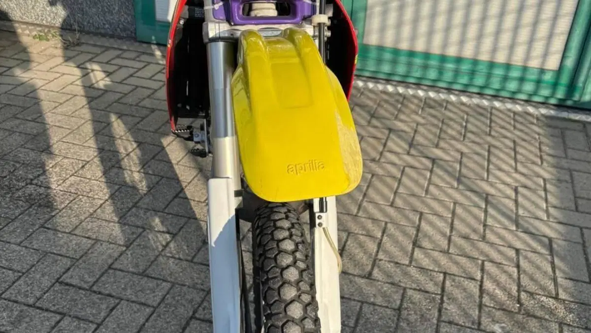 Aprilia   (2)
